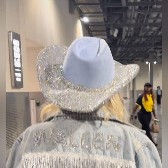 Pink Rhinestone cowboy hat - Picture 7 of 7